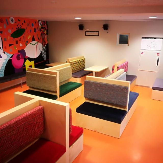 Bankjes bibliotheek