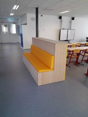 Bankje school